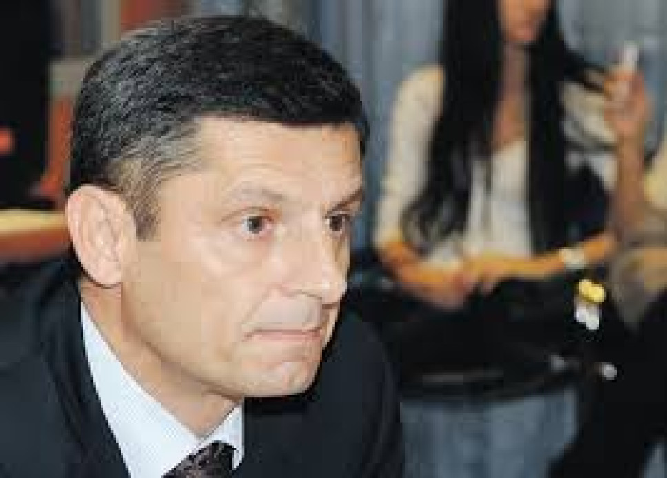Ko je stvarno zarađivao preko domen.me: Državi 21, Olegu Obradoviću 114 miliona profita
