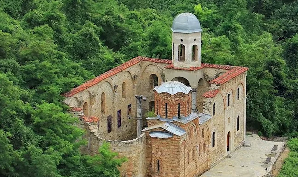 Screenshot 2026-05-22 at 16-07-25 crkva svetog spasa prizren – YouTube