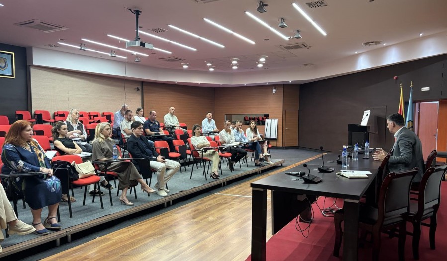 Tivat: Zakupci ne održavaju plaže, očekuju više turista, spremni za samit