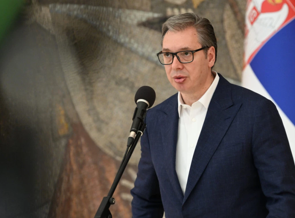 Vučić: Ako podnesem ostavku, u roku od 90 dana moraju da se raspišu izbori, nema skraćivanja mandata