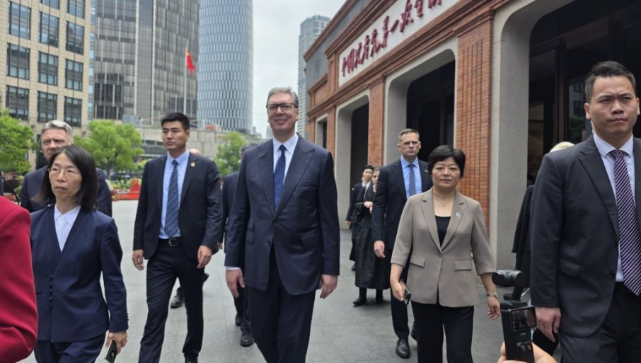 VUČIĆ U KINI: Predsjednik obišao Muzej u Šangaju; održani sastanci sa investitorima