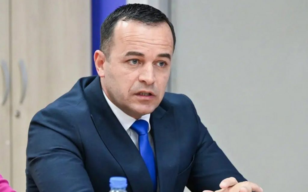 Mijušković: VIP odjeljenja ne smiju da postoje i neće ih biti u nikšićkoj Gimnaziji
