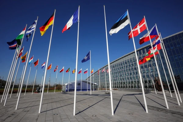 KONGRESMENI BI DA UGURAJU KOSOVO U NATO: Amerika pojačava pritisak, ali pravilo konsenzusa ruši planove Prištine
