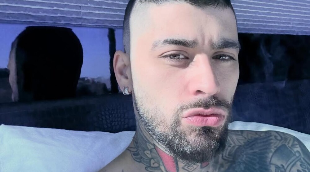 Haos ispred hotela u Mančesteru, Zejn Malik izgubio živce i psovao fanove