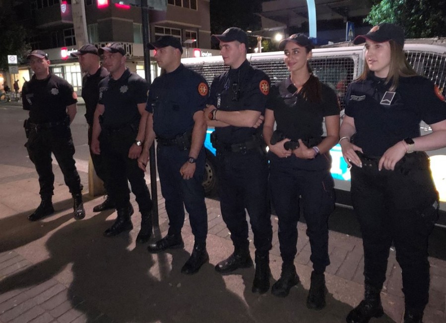 policija