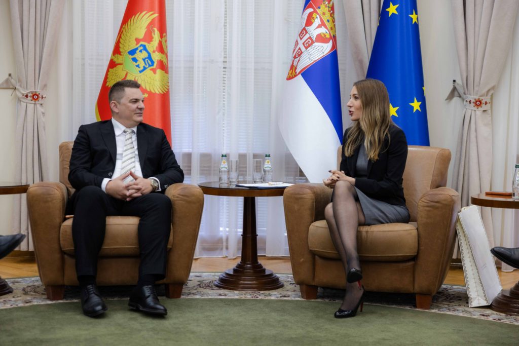 Šahmanović sa Đedović Handanović u Beogradu: Novi dalekovod donosi sigurnije snabdijevanje strujom za Rožaje i Tutin