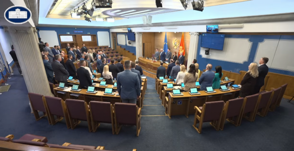 Sjednica Skupštine počela minutom ćutanja, Mugoša: Niko od poslanika vlasti nije bio na Odboru za ekonomiju