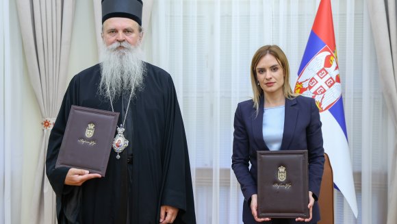 Đurđević Stamenkovski i mitropolit Teodosije potpisali sporazum o podršci ugroženima na KiM