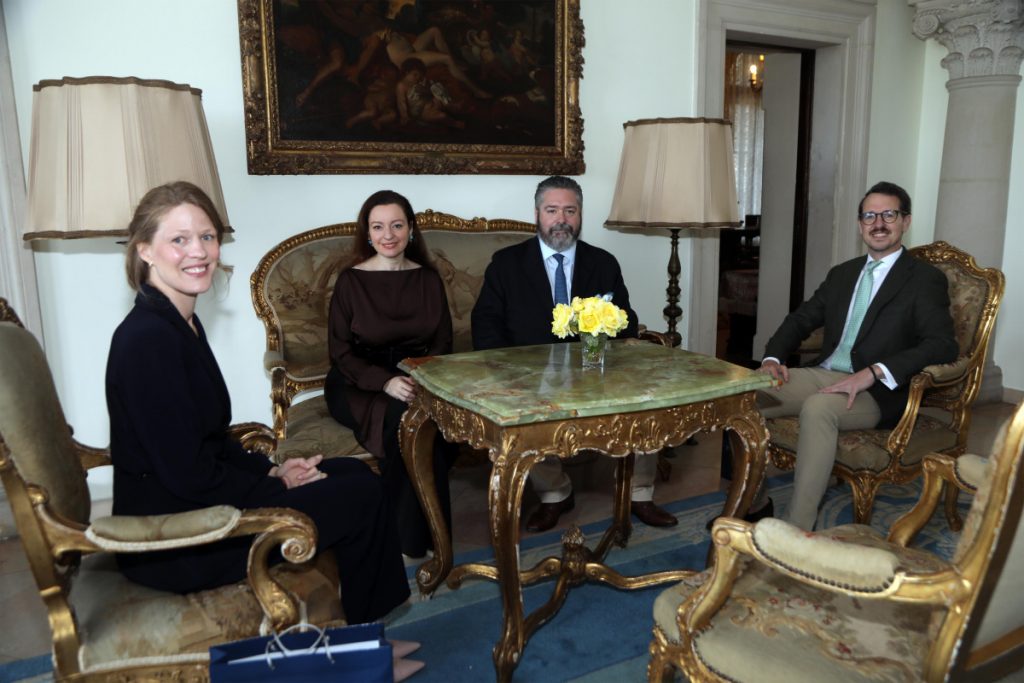 Princ-nasljednik Filip ugostio nasljednika Romanovih u Kraljevskom dvoru: Susret snažne istorijske simbolike (FOTO)