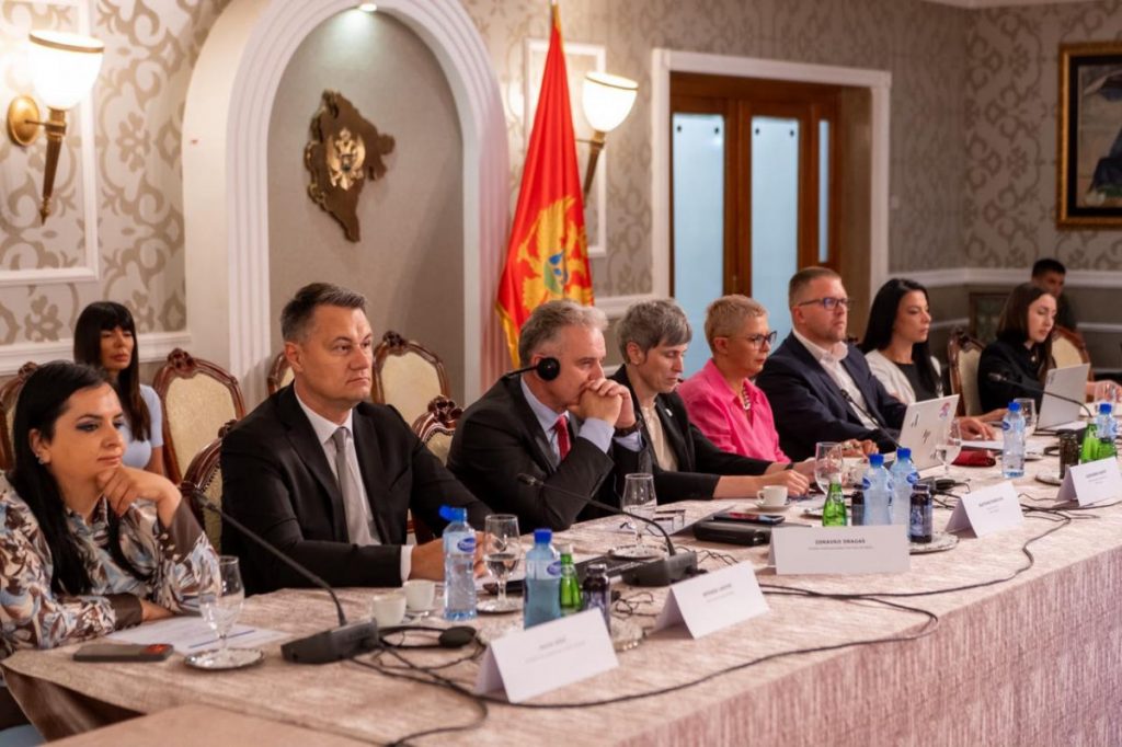 Rudnik uglja Pljevlja ostaje u potpunosti posvećen očuvanju radnih mjesta i sigurnosti zaposlenih, kroz dijalog sa sindikatima, nevladinim sektorom, Opštinom i Vladom