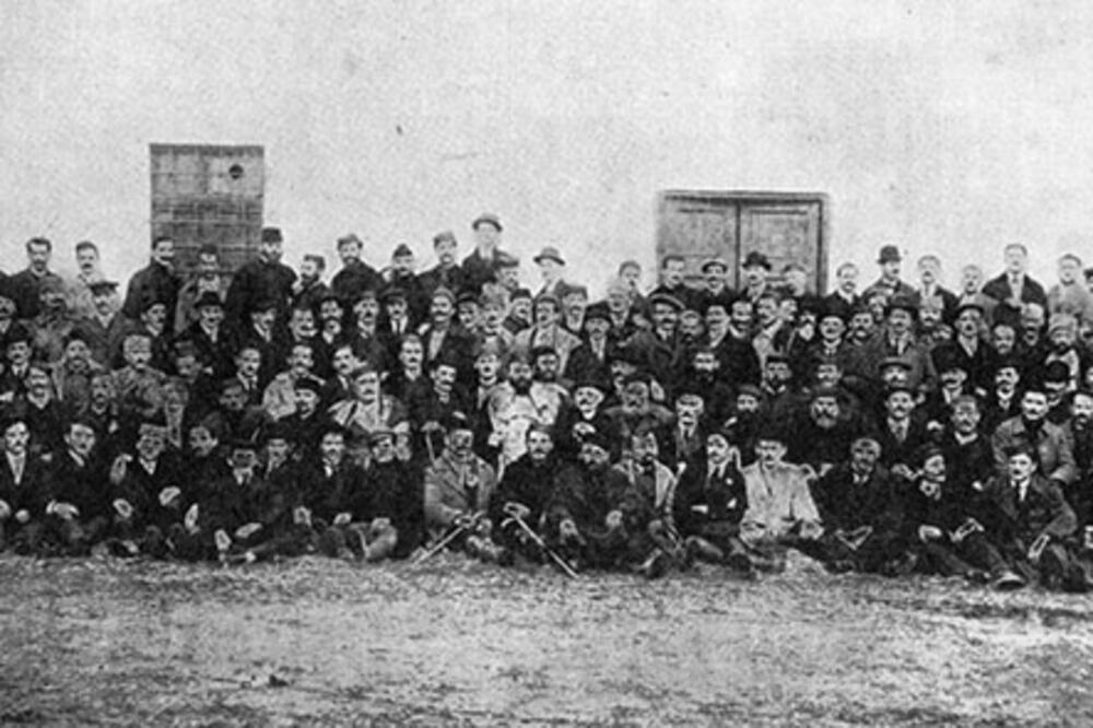 Srpski eksperti o dešavanjima 1918. godine: Ukidanje crnogorske nezavisnosti jeste bio problem ali niko ne može da spori da su Crnogorci tog vremena željeli ujedinjenje – SA SRBIJOM!