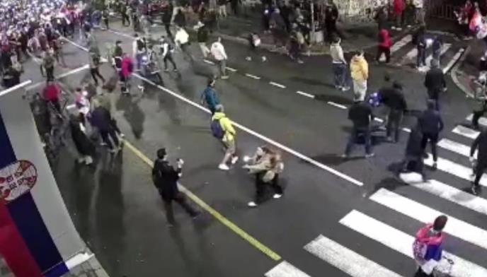 Srpski Kurir: Policija pretresa objekte vojnog analitičara Aleksandra Radića, lažno optuživao Republiku Srbiju da je upotrijebila tzv. zvučni top 15. marta?