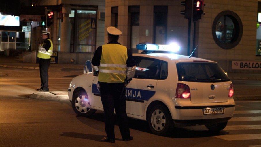 Tragedija kod Banovića: Muškarac smrtno stradao, žena teško povrijeđena