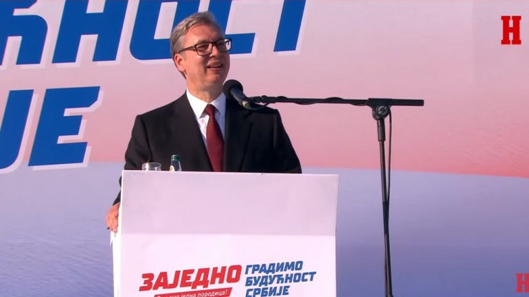 Vučić se obratio narodu na velikom skupu u Beogradu „Srbija naša porodica“