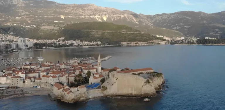 Značajan rast turističkog prometa u maju, najviše gostiju bilježi Budva