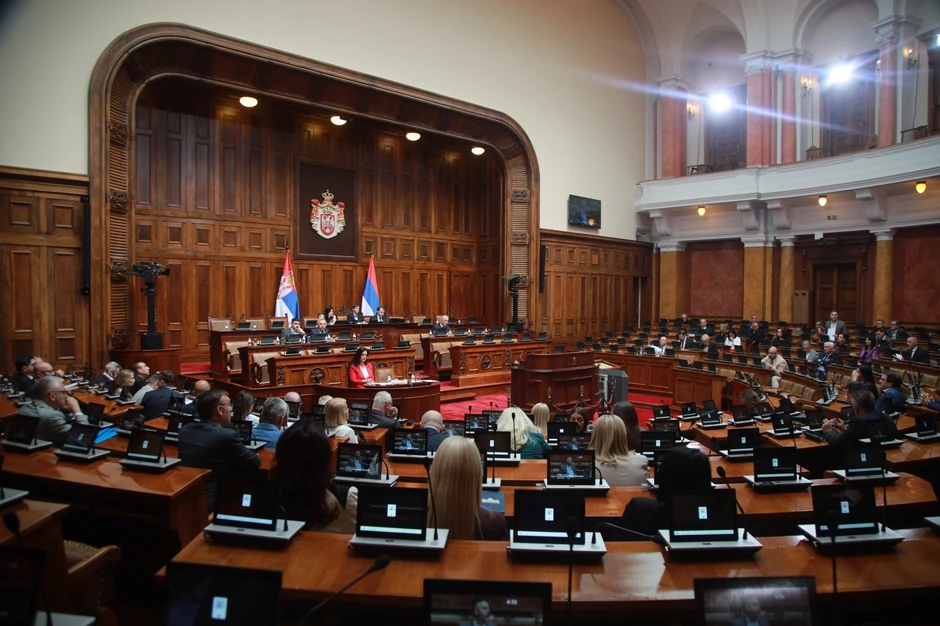 Sjutra posebna sjednica Skupštine Srbije: Obraća se predsjednik Federalnog Nacionalnog savjeta UAE