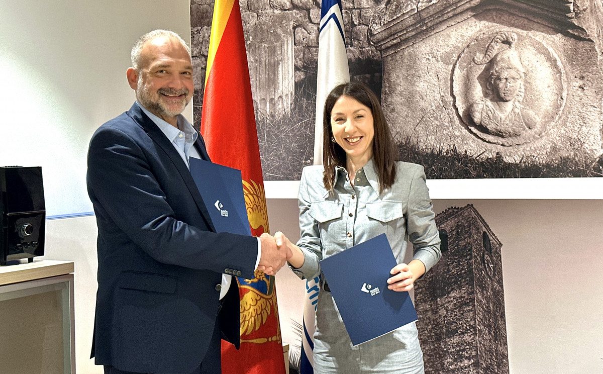 Direktor KCCG, dr Aleksandar Radović i predsjednica Upravnog odbora JP Za upravljanje morskim dobrom CG, Zvezdana Janović