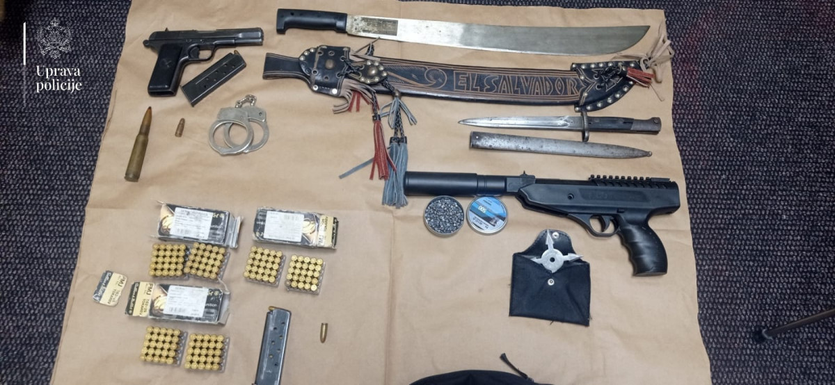 Akcija policije i ANB-a: Oduzeto oružje, sredstva za vezivanje i 500 komada municije