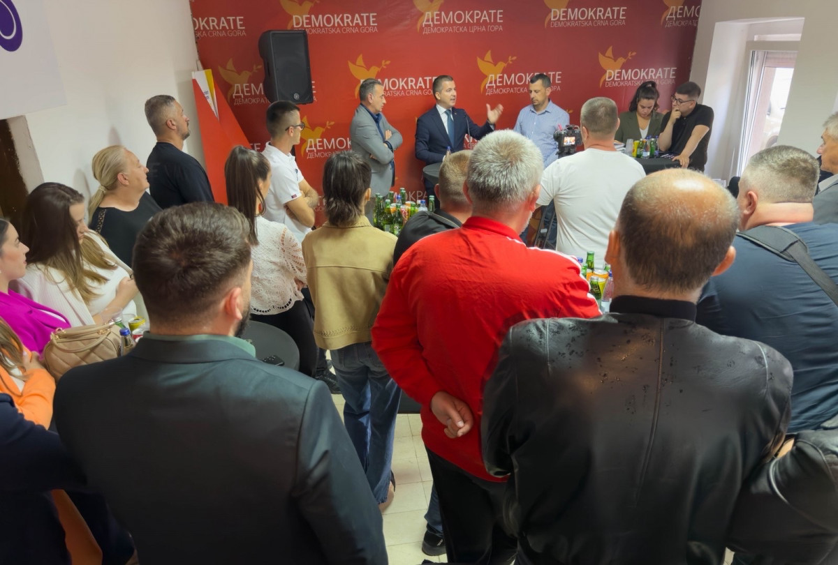 Demokrate u Kolašinu: Bečić poručio da se politika vodi „na terenu“, ne iz kancelarija
