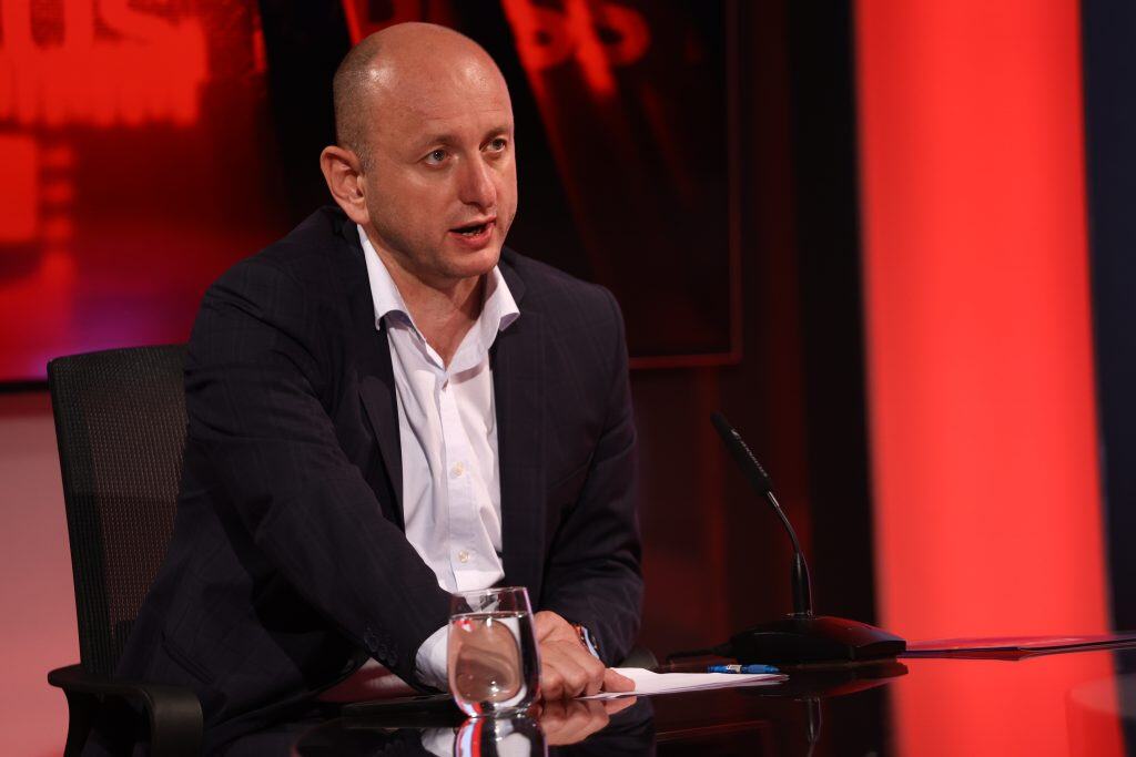 Knežević poručio Spajiću: Podržaćemo ustavne promjene ako srpski bude službeni jezik!