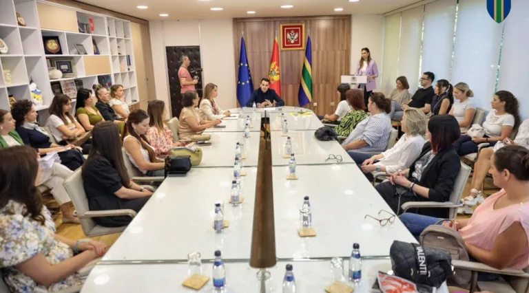 Opština Bar: Potpisani ugovori sa 28 preduzetnica, za podršku ženskom preduzetništvu dodijeljeno 100.000 eura