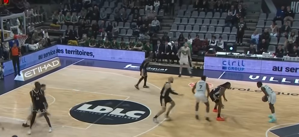 Asvel doveo člana idealne petorke Evrolige