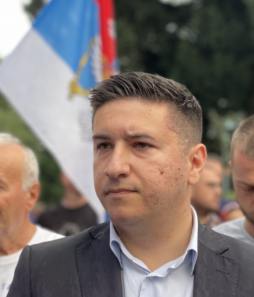 Dajković poručio Ibrahimoviću: Kuća ti ga daje da bježiš od trobojke i radiš protiv Crne Gore
