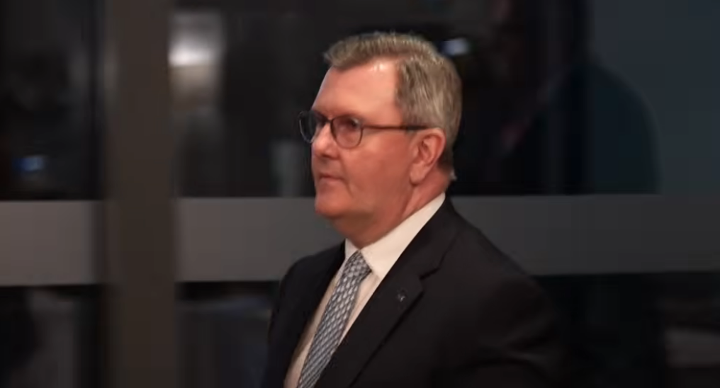 Bivši severnoirski politički lider osuđen za silovanje i napade na djecu