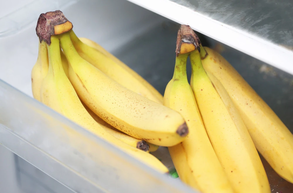 Banane svi jedu na sličan način, ali mala promjena može da promijeni uticaj na crijeva