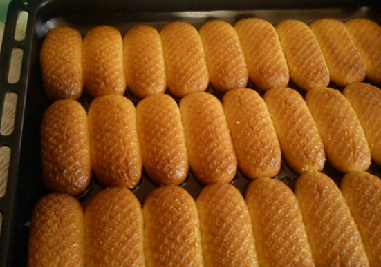 Domaće urmašice: Tradicionalni recept za sočan kolač sa šerbetom