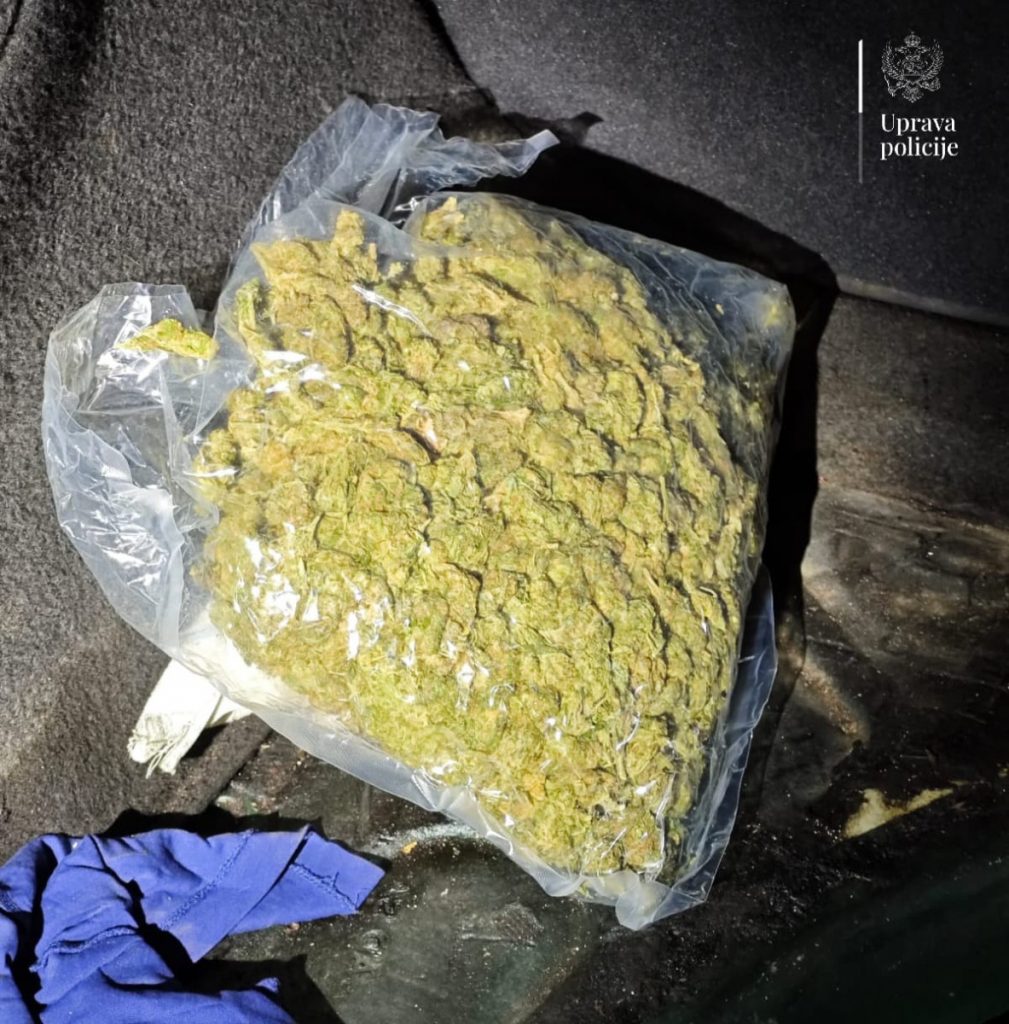 Uhapšeno dvoje lica zbog kilograma marihuane