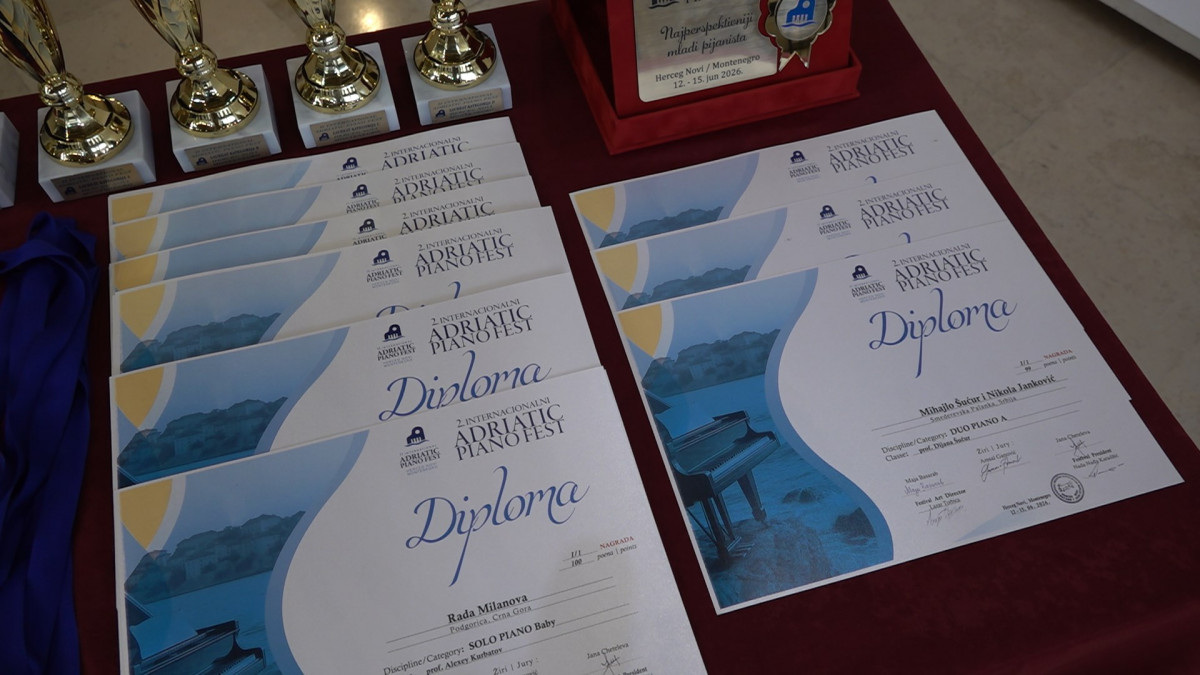 nagrade i diplome sa festivala klavira u herceg novom