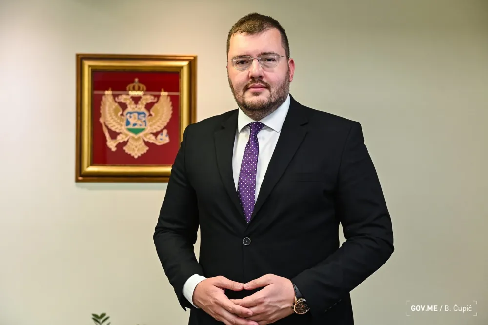 Koprivica: Vlada će iskoristiti sve pravne mogućnosti da privatizaciju Telekoma proglasi ništavnom