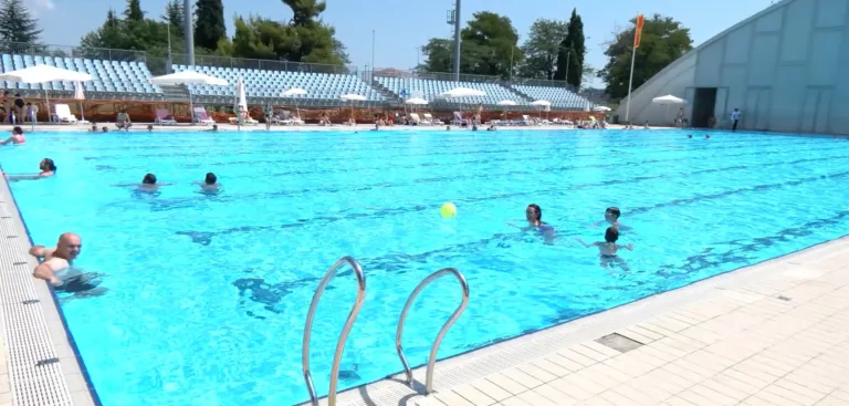Počela ljetnja sezona na olimpijskom bazenu u Podgorici, nove cijene ulaznica od 4 do 8 evra