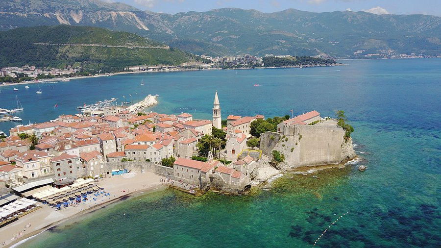 Šesti festival regionalnih pisaca „Knjiga pod feral“ počinje u Budvi
