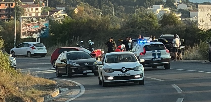 Udes u Utjehi, povrijeđene dvije osobe