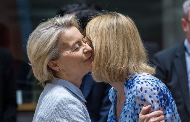 Ursula fon der Lajen i Kaja Kalas
