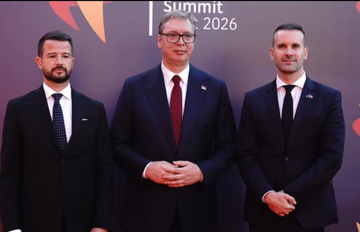 Vučić objavio fotografiju sa Spajićem i Milatovićem