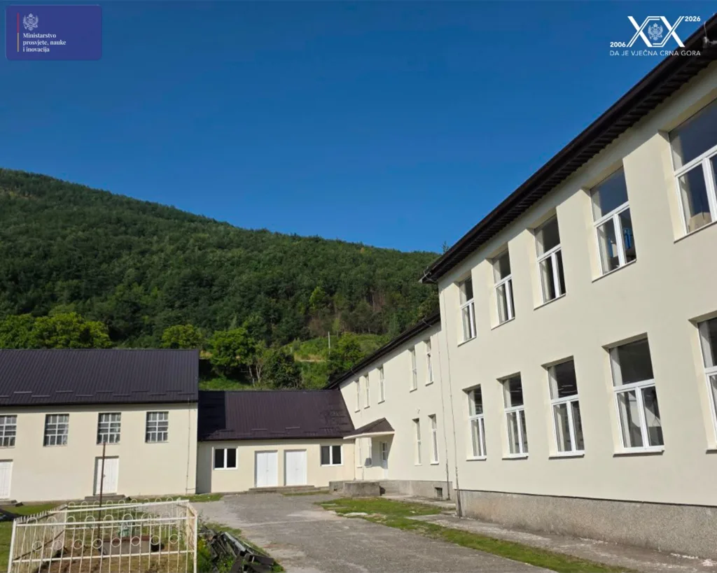 Završeni radovi na novoj fasadi matične zgrade JU OŠ “Petar Dedović” u Murini