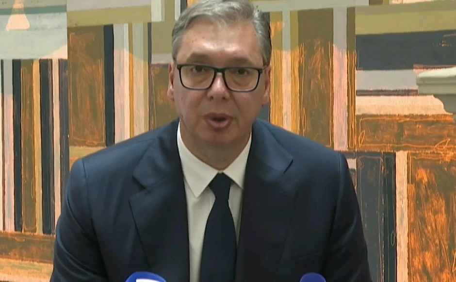 Vučić nakon vojne parade u Parizu: Hvala Makronu na izuzetnom poštovanju, moraćemo više da radimo