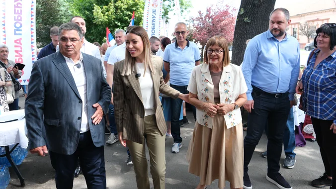 Adrijana Mesarović i Maja Gojković u Staroj Pazovi: Opština za ponos i dobro mjesto za život