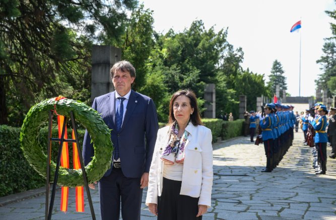 Ministar odbrane Španije na Avali: Margarita Robles Fernandes položila vijenac na Spomenik neznanom junaku