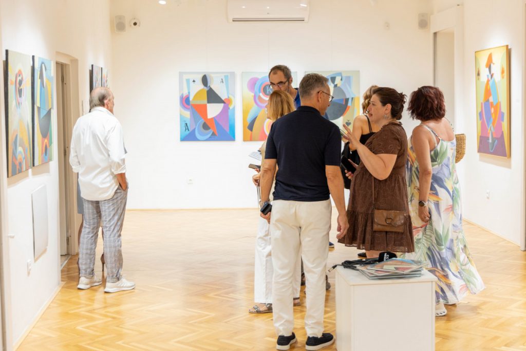 Izložba „ARTWORKS“ Bebe Ilić i Viktora Popova otvorena u JU Muzej i galerija Tivat