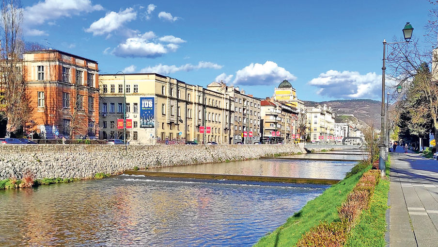 BiH između protektorata i suvereniteta