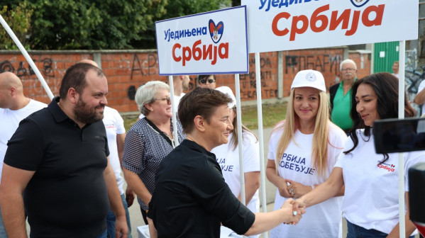 Brnabić: Glasajmo za Srbiju u kojoj niko nema pravo da napadne nečiju porodicu