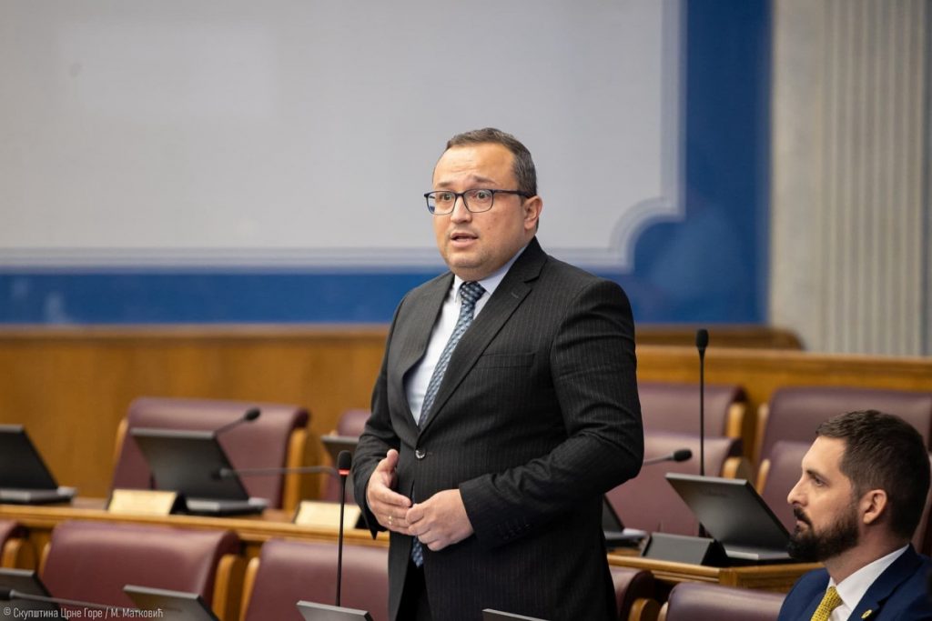 Ćeman: Nakon kvoruma i zastoja zakazana sjednica o spornoj dodjeli stanova javnim funkcionerima
