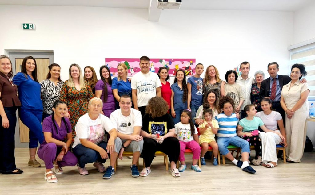 Koprivica i prijatelji uz muzičko-pjesničko druženje sa korisnicima Dnevnog centra Zeta