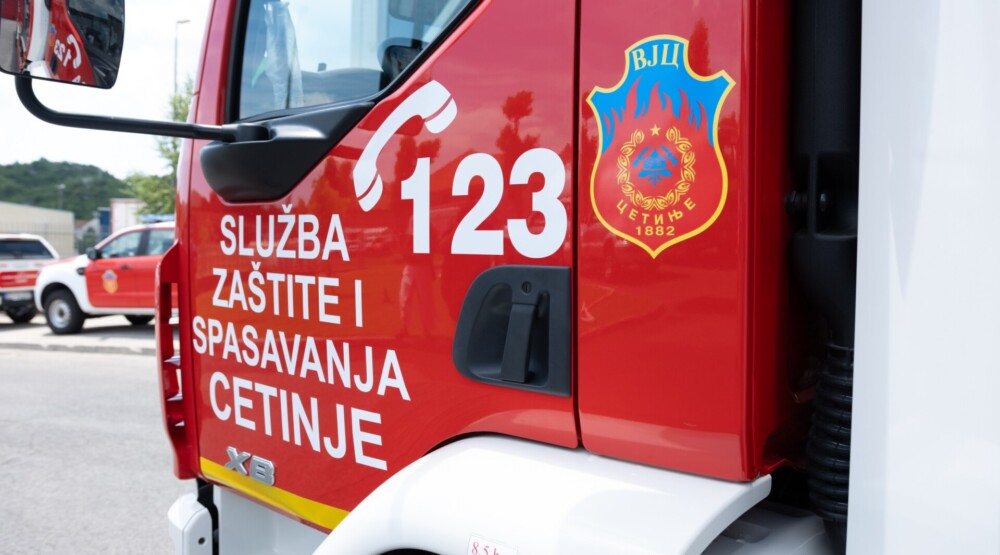 Prijestonica Cetinje donirala Službi zaštite i spašavanja donirano novo specijalizovano vozilo