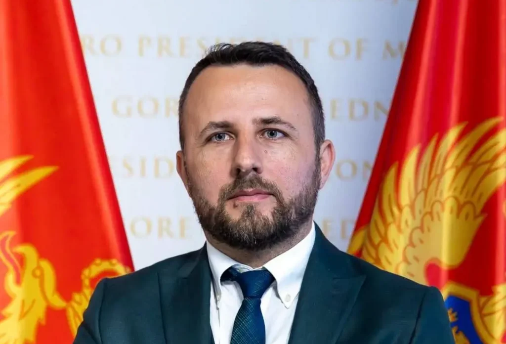 Lakić: Tvrdnje o ugroženosti nosilaca ključnih funkcija zahtijevaju hitno institucionalno postupanje