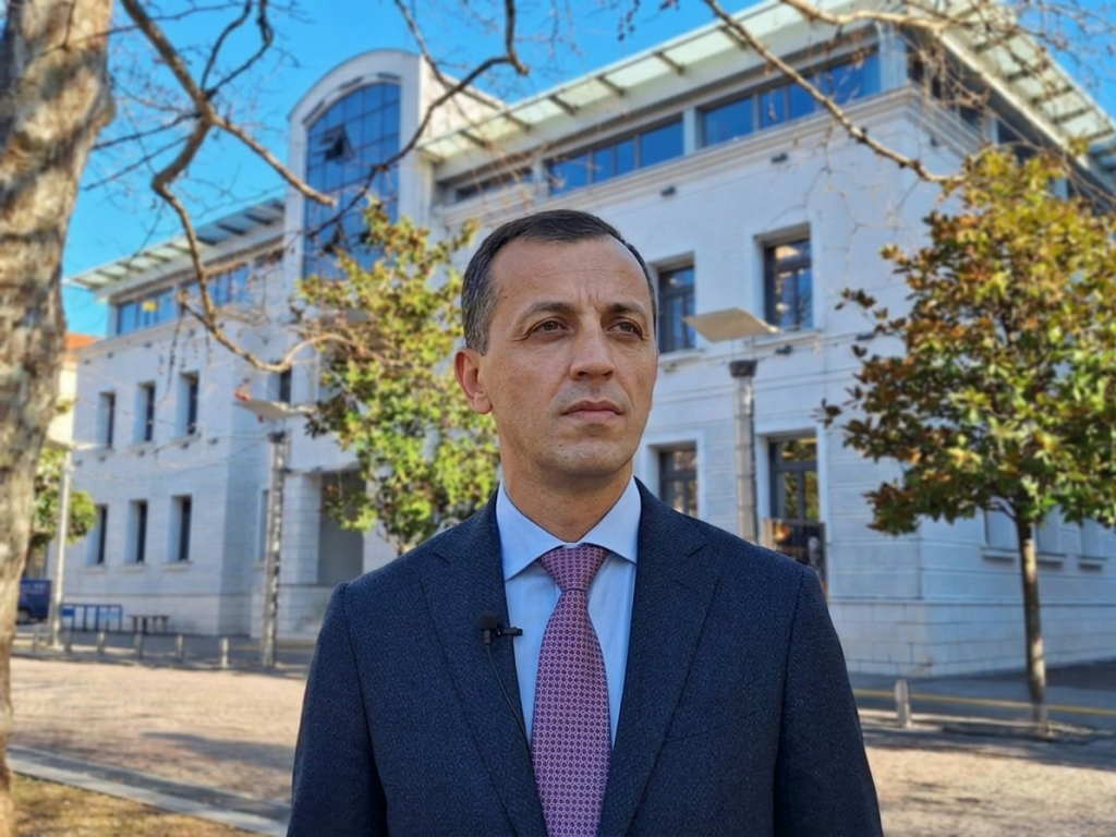 Anatomija opozicionog spina: Kako se frkom oko biblioteke brani optužnica protiv Boškovića